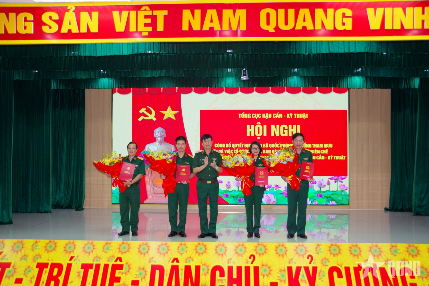 Kiện toàn tổ chức lại Bệnh viện Quân y 87 đáp ứng yêu cầu nhiệm vụ